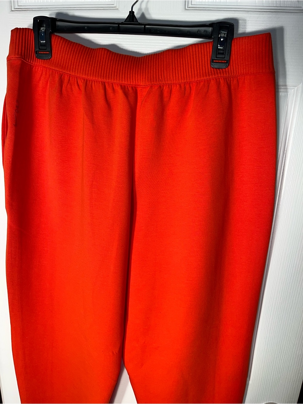 $90 NWT Women’s NIKE Large L 24.7 Impossibly Soft Dri-FIT Mid-Rise Jogger Pants - Picture 10 of 15